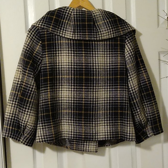 Beautiful and warm jacket 40% wool - Picture 2 of 11